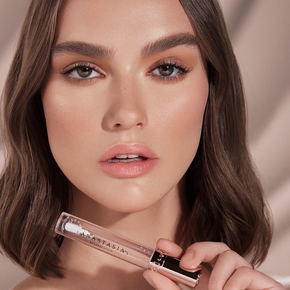 Anastasia Beverly Hills Crystal Clear Lip Gloss - Picture 12 of 16
